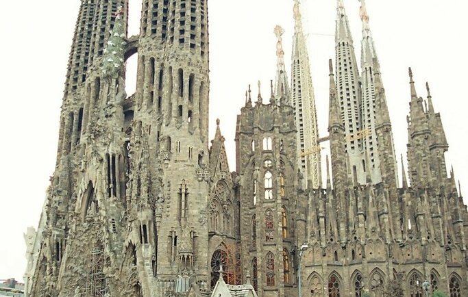 a backpacking travel to europe R011-018